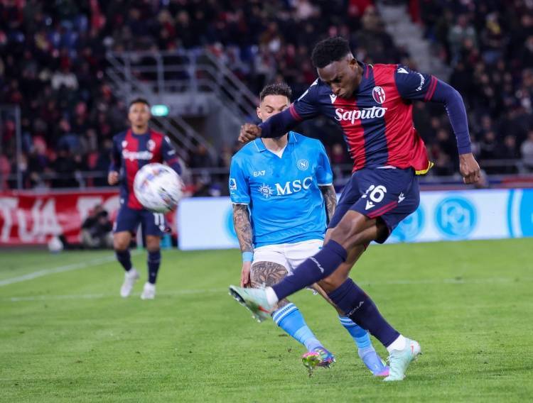 罗马诺：罗马与多家英超球队有意卢库米，他们正等待博洛尼亚表态